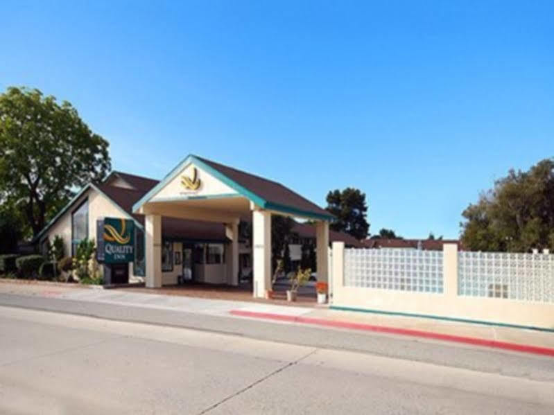 Scottish Fairway Inn Monterey Exterior foto